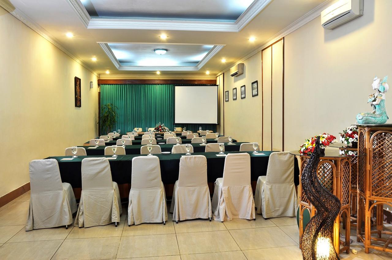מלון Surakarta  Dana מראה חיצוני תמונה